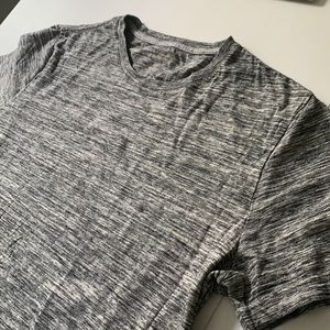 Men’s Banana Republic Soft Wash Tee